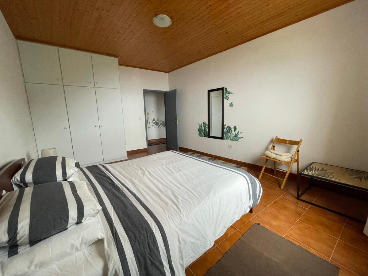 アルコ・ダ・カリェタ Casa Vista Do Ledoヴィラ エクステリア 写真