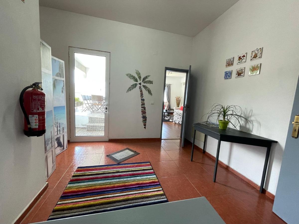 アルコ・ダ・カリェタ Casa Vista Do Ledoヴィラ エクステリア 写真