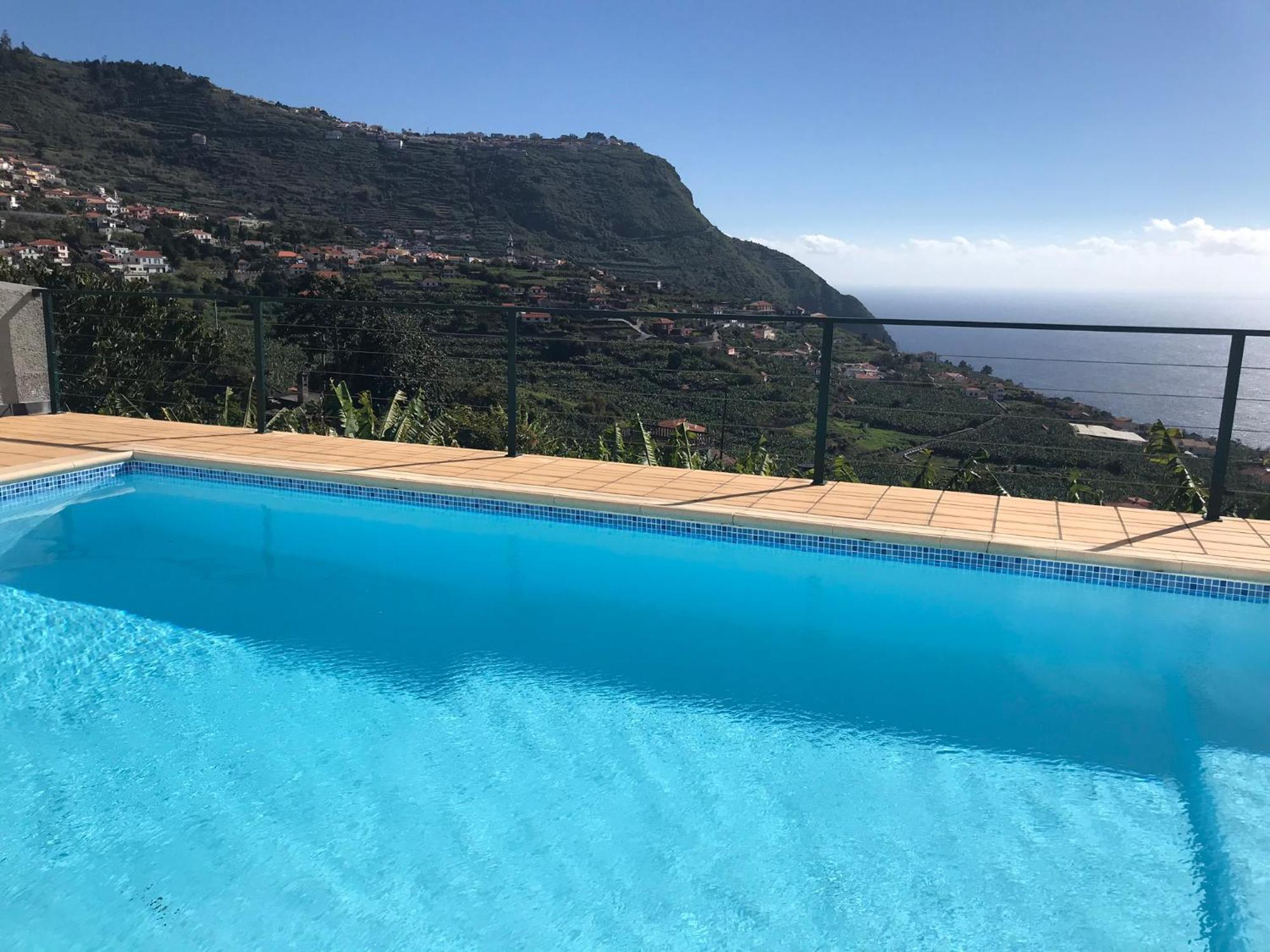 アルコ・ダ・カリェタ Casa Vista Do Ledoヴィラ エクステリア 写真