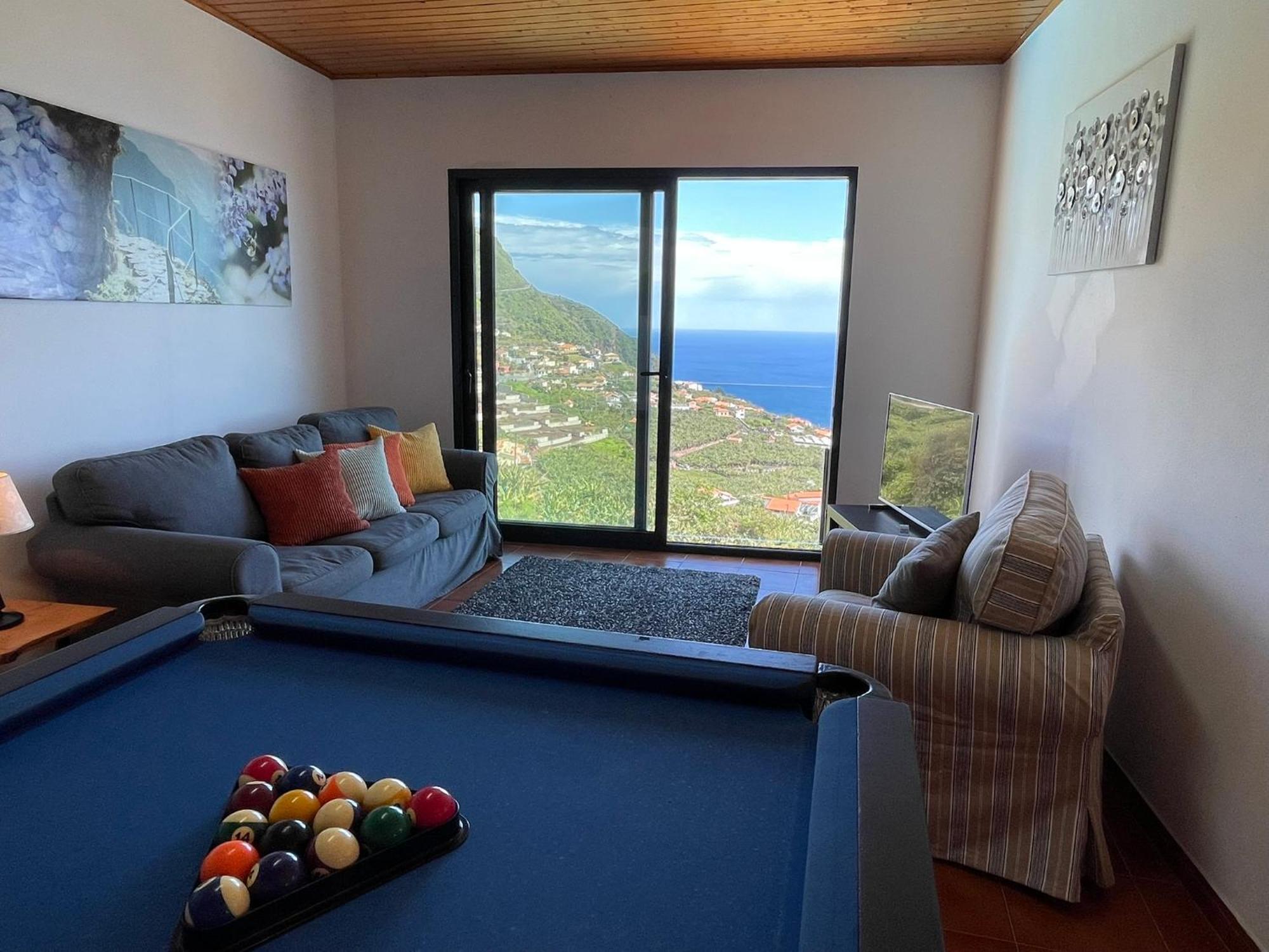 アルコ・ダ・カリェタ Casa Vista Do Ledoヴィラ エクステリア 写真